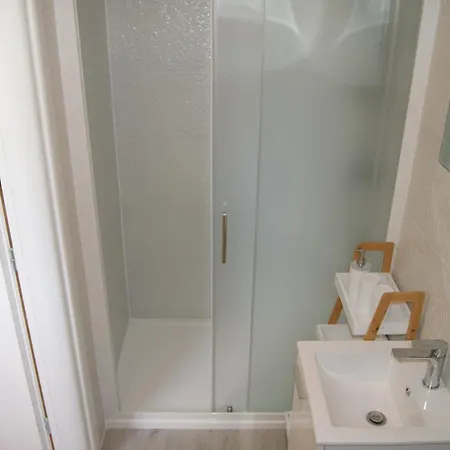 Rooms-sobe Haus Magdalena Krk 게스트하우스