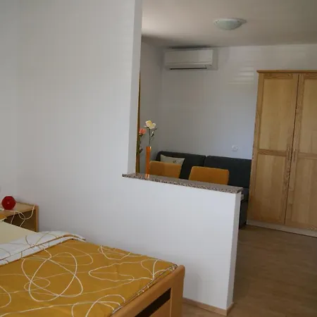 Rooms-sobe Haus Magdalena Krk Penzion 4*