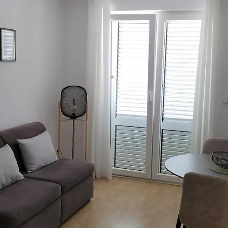 Rooms-sobe Haus Magdalena Krk Gasthuis Krk Town