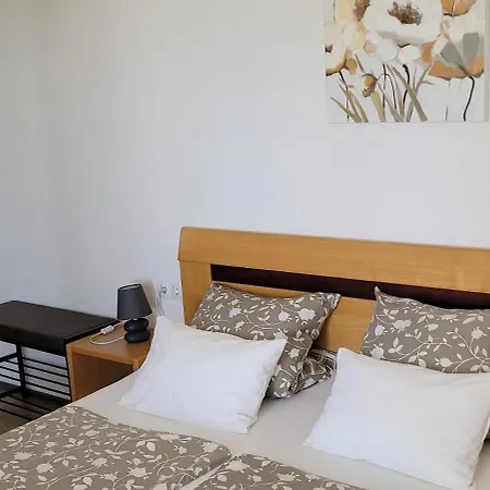Rooms-sobe Haus Magdalena Krk