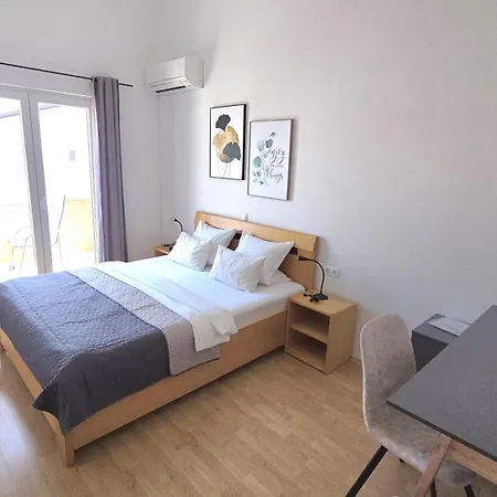 Affittacamere Rooms-sobe Haus Magdalena Krk