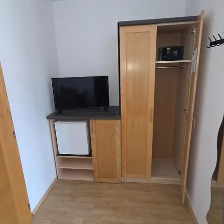 Rooms-sobe Haus Magdalena Krk