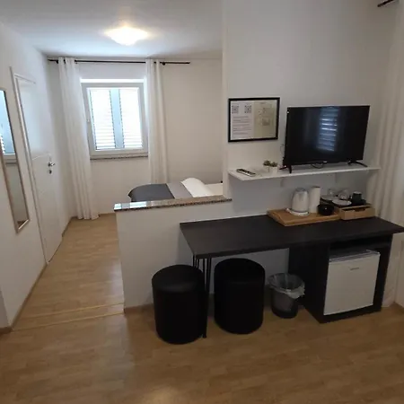Rooms-sobe Haus Magdalena Krk