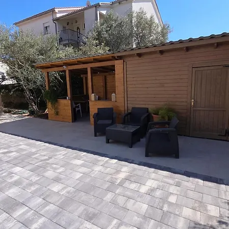 Rooms-sobe Haus Magdalena Krk Krk Town