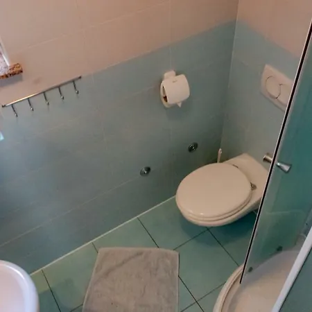 Rooms-sobe Haus Magdalena Krk