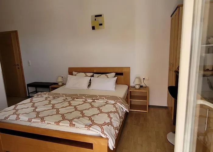 Konukevi Rooms-sobe Haus Magdalena Krk Krk Town