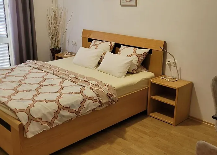 Konukevi Rooms-sobe Haus Magdalena Krk Krk Town