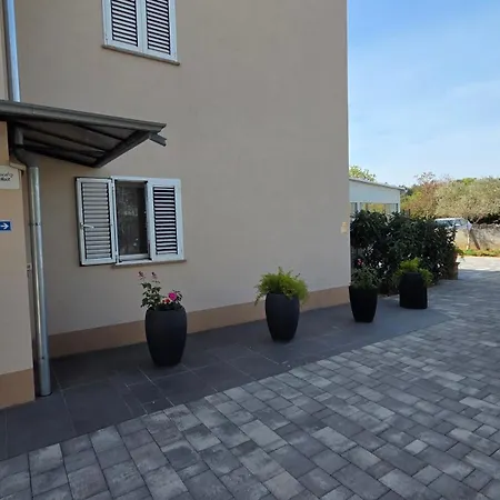 Rooms-sobe Haus Magdalena Krk 4*