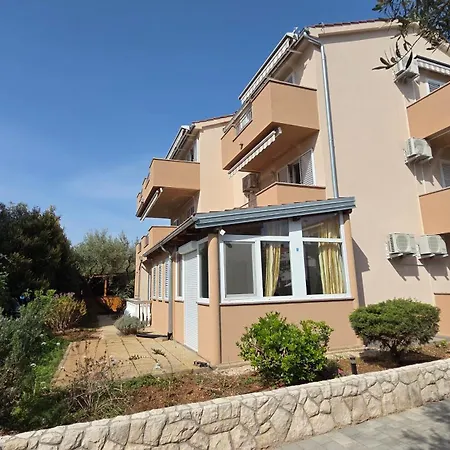 Rooms-sobe Haus Magdalena Krk 4*