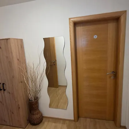 게스트하우스 Rooms-sobe Haus Magdalena Krk 4*